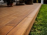 Dřevěné terasy Technideck® uchvátí svým hladkým povrchem a snadnou montáží
